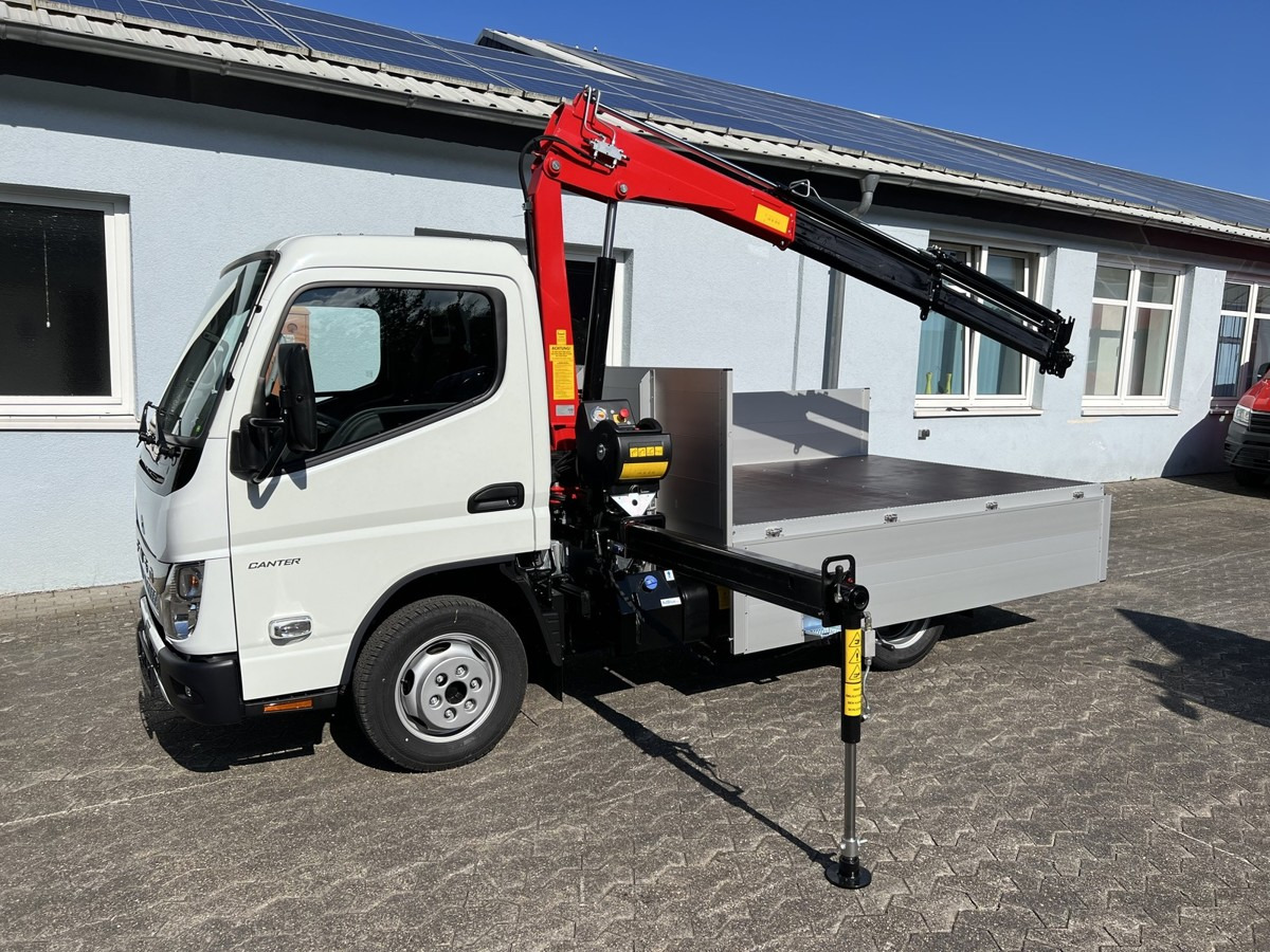 Interior photo 1: New Flatbed van FUSO 3S15 Alu Pritsche Ladekran 34S 3 x hydr.