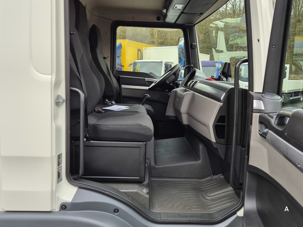 Autotransporter truck, Van MAN TGL 8.190 BL Autotransporter 76tkm! AHK 3.5T: picture 15