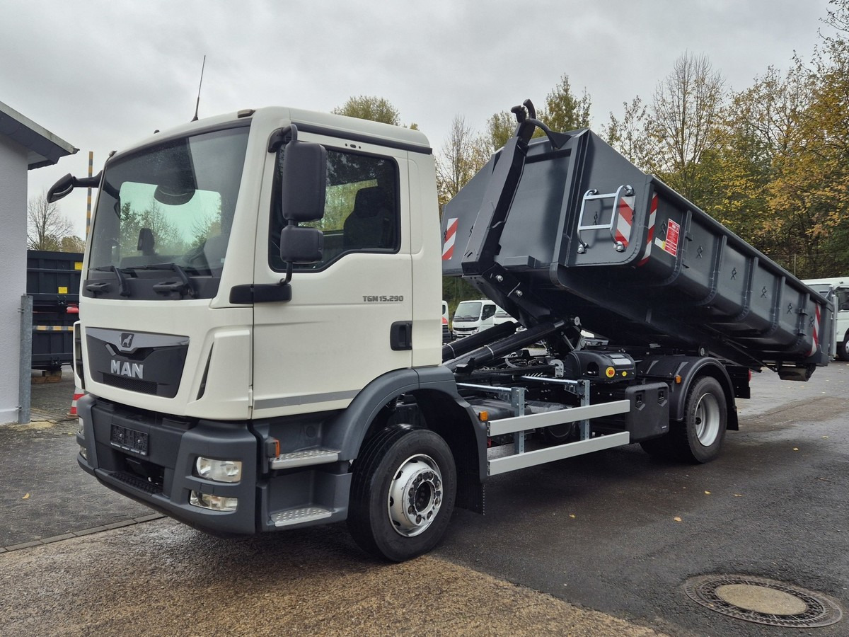 MAN TGM 15.290 BL Aut. Abrollkipper AHK - Hook lift truck: picture 3 MAN TGM 15.290 BL Aut. Abrollkipper AHK - Hook lift truck: picture 3