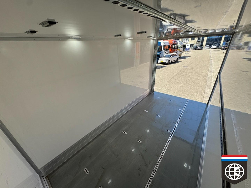 Mercedes-Benz Sprinter Laadbak verwarming - IDEAAL VOOR TRANSPORT VAN BLOEMEN IN DOZEN en/ of KRATTEN - Box van: picture 3 Mercedes-Benz Sprinter Laadbak verwarming - IDEAAL VOOR TRANSPORT VAN BLOEMEN IN DOZEN en/ of KRATTEN - Box van: picture 3