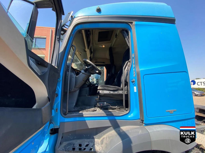 Mercedes-Benz 1842 LS - Tractor unit: picture 4 Mercedes-Benz 1842 LS - Tractor unit: picture 4