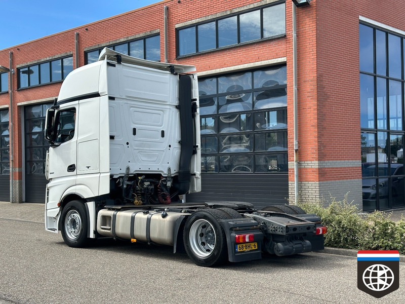 Mercedes-Benz ACTROS 1842 LLS - GIGA SPACE - NIGHT A/C - 2 X TANK - Tractor unit: picture 3 Mercedes-Benz ACTROS 1842 LLS - GIGA SPACE - NIGHT A/C - 2 X TANK - Tractor unit: picture 3