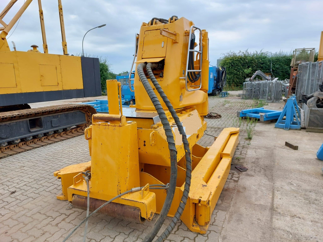 GIKEN SILENT PILER ZP100 + EU200 - Pile driver: picture 3 GIKEN SILENT PILER ZP100 + EU200 - Pile driver: picture 3