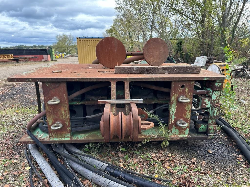 ICE 8514 + 780 - Pile driver: picture 4 ICE 8514 + 780 - Pile driver: picture 4