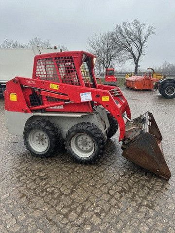 Bobcat S 130, S.W.S., 3. Steuerkreis, Div. Anbaugeräte - Skid steer loader: picture 2 Bobcat S 130, S.W.S., 3. Steuerkreis, Div. Anbaugeräte - Skid steer loader: picture 2