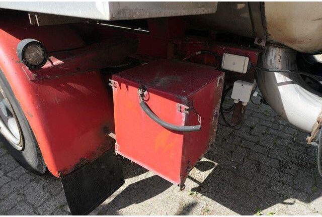 Tank semi-trailer LAG GSA 24, Gülleauflieger, Vogelsang, 32m³, BPW: picture 13 Tank semi-trailer LAG GSA 24, Gülleauflieger, Vogelsang, 32m³, BPW: picture 13