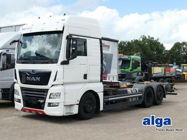MAN 26.500 TGX LL 6x2, Motorschaden, Intarder - Container transporter/ Swap body truck: picture 1 MAN 26.500 TGX LL 6x2, Motorschaden, Intarder - Container transporter/ Swap body truck: picture 1
