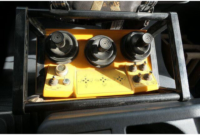 Tipper Mercedes-Benz 1828 Atego 4x4, Atlas AK 105.1, Funk, Hydr., AHK: picture 15 Tipper Mercedes-Benz 1828 Atego 4x4, Atlas AK 105.1, Funk, Hydr., AHK: picture 15