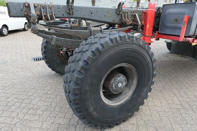 Mercedes-Benz 1838 AK 4x4, Allrad, Einzelbereifung, Wenig KM Mercedes-Benz 1838 AK 4x4, Allrad, Einzelbereifung, Wenig KM - Cab chassis truck: picture 5 Mercedes-Benz 1838 AK 4x4, Allrad, Einzelbereifung, Wenig KM Mercedes-Benz 1838 AK 4x4, Allrad, Einzelbereifung, Wenig KM - Cab chassis truck: picture 5