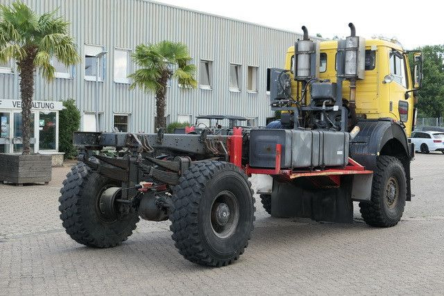 Mercedes-Benz 1838 AK 4x4, Allrad, Einzelbereifung, Wenig KM Mercedes-Benz 1838 AK 4x4, Allrad, Einzelbereifung, Wenig KM - Cab chassis truck: picture 3 Mercedes-Benz 1838 AK 4x4, Allrad, Einzelbereifung, Wenig KM Mercedes-Benz 1838 AK 4x4, Allrad, Einzelbereifung, Wenig KM - Cab chassis truck: picture 3