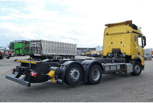 Mercedes-Benz 2546 L 6x2, MP4, 2x Schlafliege, Bullfänger, AC - Cab chassis truck: picture 5 Mercedes-Benz 2546 L 6x2, MP4, 2x Schlafliege, Bullfänger, AC - Cab chassis truck: picture 5