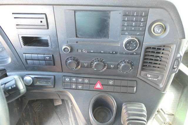 Tipper Mercedes-Benz 2643 K Arocs/6x4/Meiller/Plane/AHK/Klima: picture 12