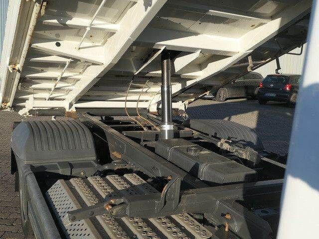 Mercedes-Benz 818 K Atego 4x2, Meiller, AHK, 3. Sitz, 168tkm. - Tipper: picture 2 Mercedes-Benz 818 K Atego 4x2, Meiller, AHK, 3. Sitz, 168tkm. - Tipper: picture 2