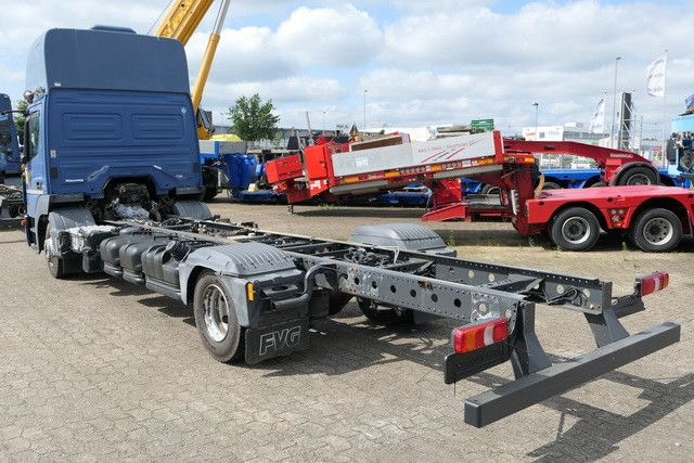 Mercedes-Benz 918 L Atego 4x2, Nebenantrieb, Standklima - Cab chassis truck: picture 3 Mercedes-Benz 918 L Atego 4x2, Nebenantrieb, Standklima - Cab chassis truck: picture 3