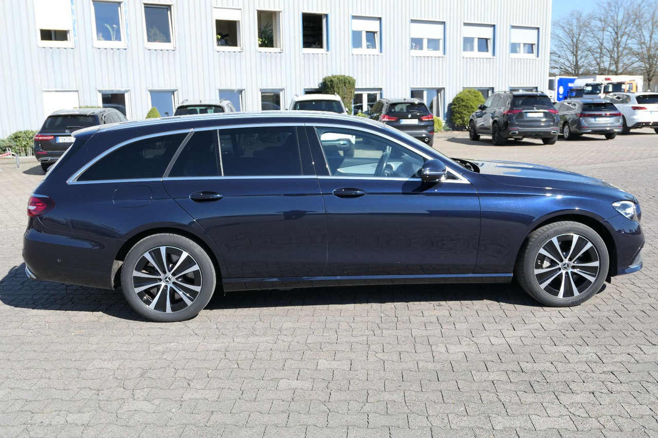 Mercedes-Benz E 300 de 4Matic/AHK/Klima - Car: picture 4 Mercedes-Benz E 300 de 4Matic/AHK/Klima - Car: picture 4
