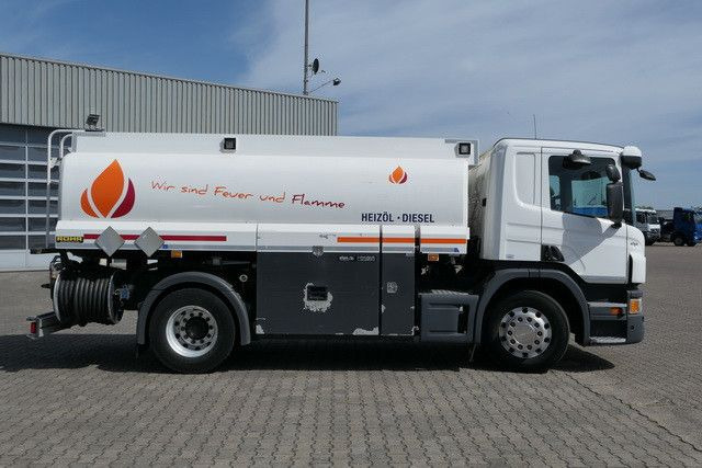 Scania P 400, 2 Kammern, 13m³, Oben- u. Untenbefüllung - Tank truck: picture 2 Scania P 400, 2 Kammern, 13m³, Oben- u. Untenbefüllung - Tank truck: picture 2