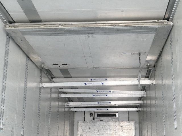 Schmitz Cargobull SKO 24, Doppelstock, Carrier Maxima, Trennwand - Refrigerator semi-trailer: picture 5 Schmitz Cargobull SKO 24, Doppelstock, Carrier Maxima, Trennwand - Refrigerator semi-trailer: picture 5