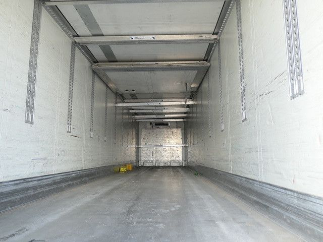 Schmitz Cargobull SKO 24, Doppelstock, Carrier Maxima, Trennwand - Refrigerator semi-trailer: picture 4 Schmitz Cargobull SKO 24, Doppelstock, Carrier Maxima, Trennwand - Refrigerator semi-trailer: picture 4