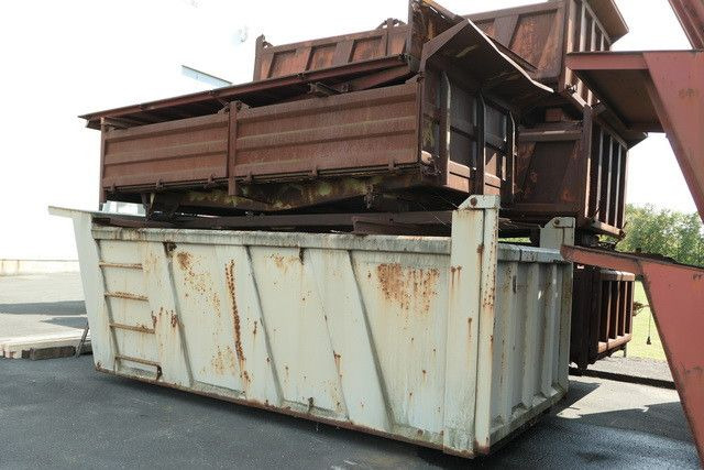 Stahl- Hinterkippmulde ca. 17 cbm, Hilfsrahmen - Tipper body: picture 3 Stahl- Hinterkippmulde ca. 17 cbm, Hilfsrahmen - Tipper body: picture 3
