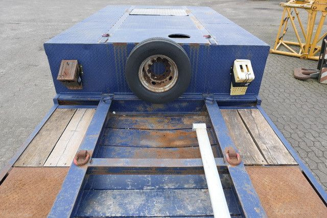 Tang, 2-Achs, Rampen, SAF, Tiefbett 8,5mtr. - Low loader semi-trailer: picture 5 Tang, 2-Achs, Rampen, SAF, Tiefbett 8,5mtr. - Low loader semi-trailer: picture 5