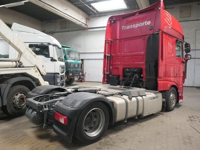 DAF XF 460, SSC, Retarder, Klima, VA+HA-Luftfederung - Tractor unit: picture 4 DAF XF 460, SSC, Retarder, Klima, VA+HA-Luftfederung - Tractor unit: picture 4