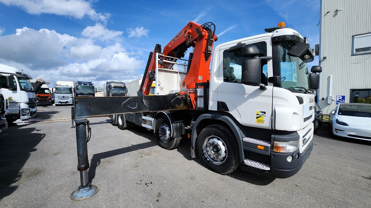 Scania 8x2 P380 - Tractor unit: picture 1 Scania 8x2 P380 - Tractor unit: picture 1