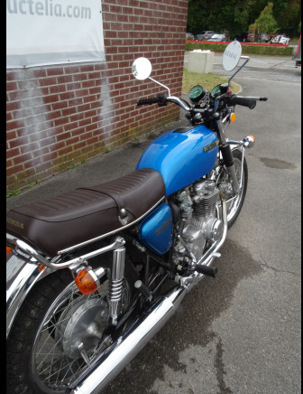 Moto Honda 550 Four Super Sport (Ancêtre de 1976, peu de Km) - Motorcycle: picture 4 Moto Honda 550 Four Super Sport (Ancêtre de 1976, peu de Km) - Motorcycle: picture 4