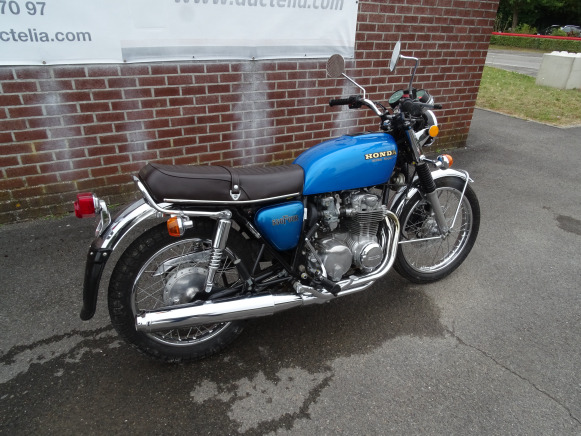 Moto Honda 550 Four Super Sport (Ancêtre de 1976, peu de Km) - Motorcycle: picture 2 Moto Honda 550 Four Super Sport (Ancêtre de 1976, peu de Km) - Motorcycle: picture 2