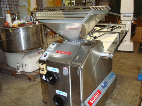 Peseuse diviseuse volumétrique SUBAL PHC 130 - Bakery equipment: picture 3 Peseuse diviseuse volumétrique SUBAL PHC 130 - Bakery equipment: picture 3