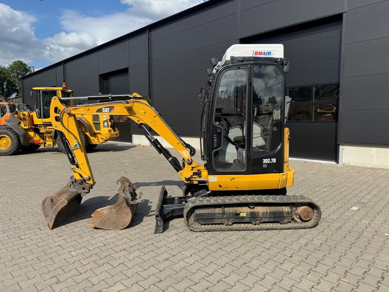 Caterpillar 302.7 BJ 2020 2378 uur AIRCO EN OVERDRUK !! - Mini excavator: picture 1 Caterpillar 302.7 BJ 2020 2378 uur AIRCO EN OVERDRUK !! - Mini excavator: picture 1