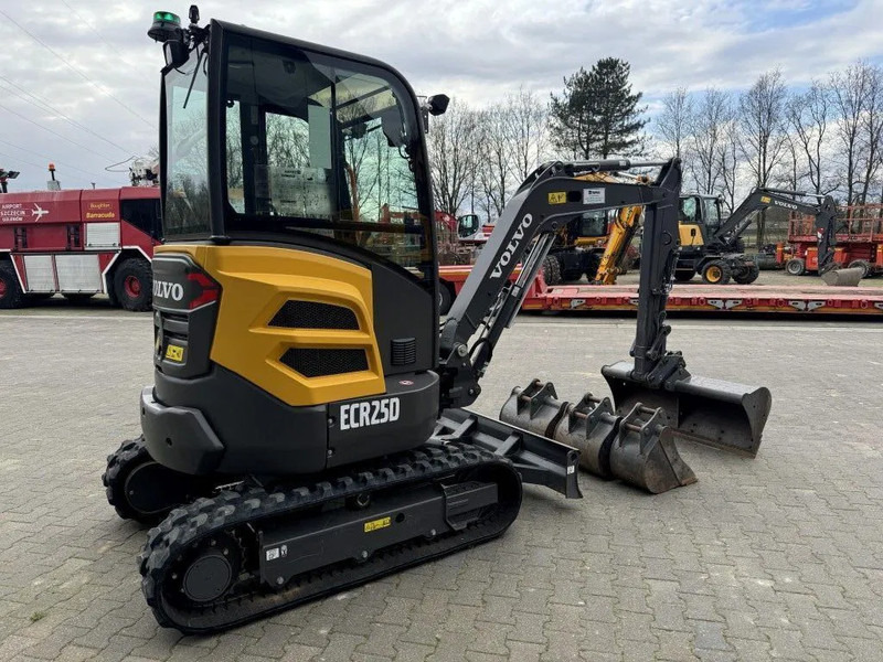Volvo ECR25D - Mini excavator: picture 4 Volvo ECR25D - Mini excavator: picture 4