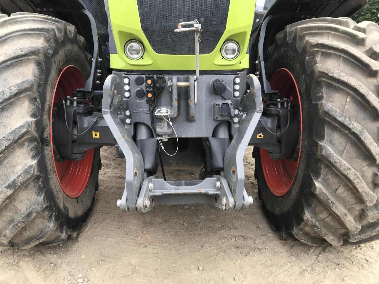 CLAAS Axion 950 - Farm tractor: picture 4 CLAAS Axion 950 - Farm tractor: picture 4