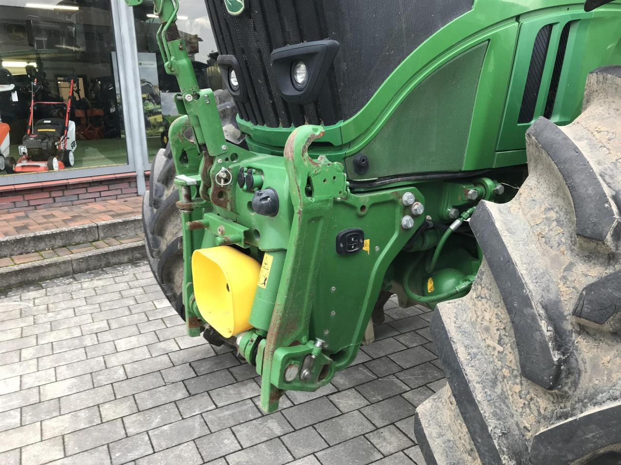 John Deere 6250R - Farm tractor: picture 3 John Deere 6250R - Farm tractor: picture 3