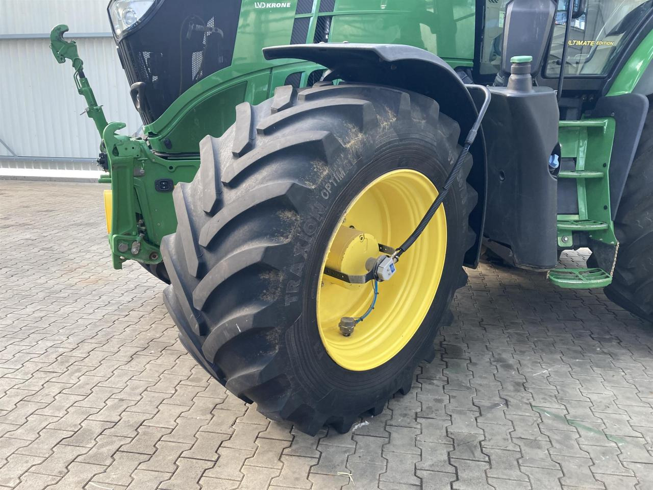 John Deere 6250R - Farm tractor: picture 2 John Deere 6250R - Farm tractor: picture 2