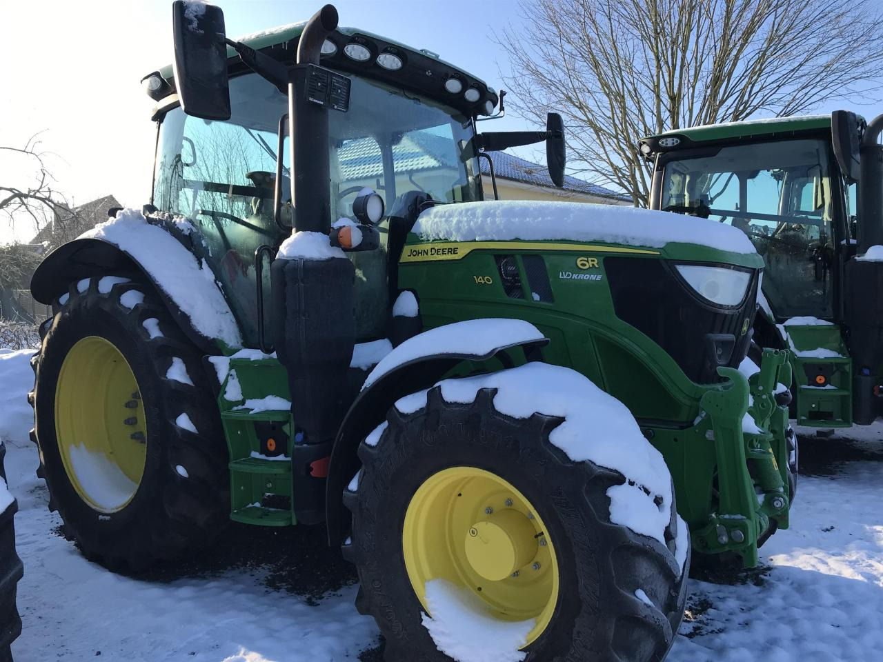 John Deere 6R 140 - Farm tractor: picture 1 John Deere 6R 140 - Farm tractor: picture 1