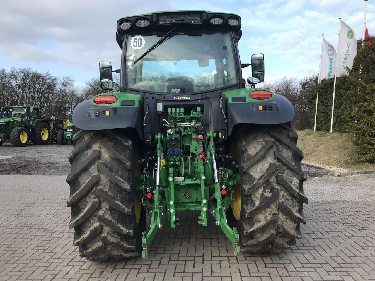 John Deere 6R 140 - Farm tractor: picture 4 John Deere 6R 140 - Farm tractor: picture 4