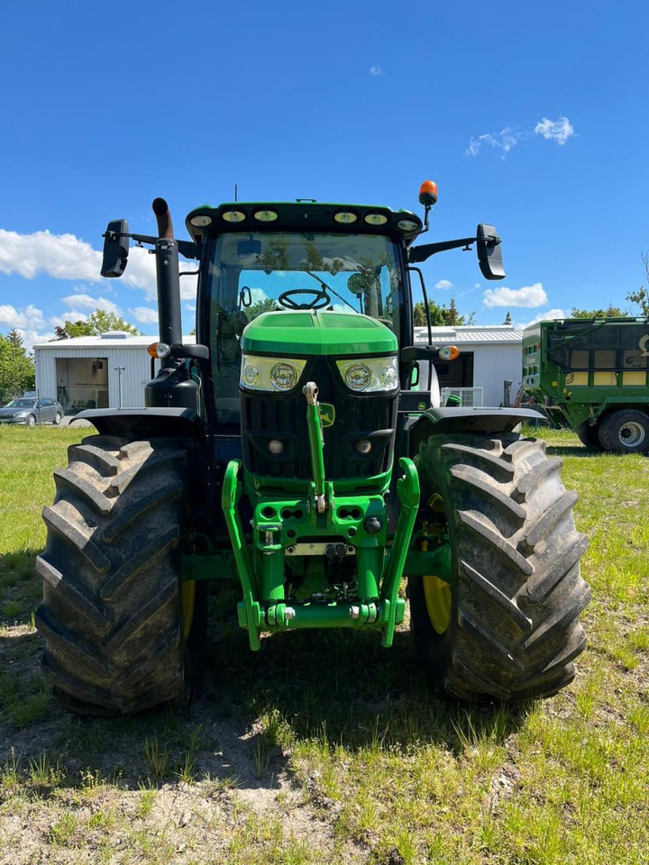 John Deere 6R 165 - Farm tractor: picture 3 John Deere 6R 165 - Farm tractor: picture 3