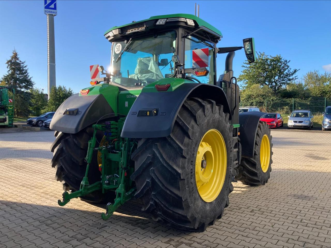 John Deere 7R 350 - Farm tractor: picture 5 John Deere 7R 350 - Farm tractor: picture 5