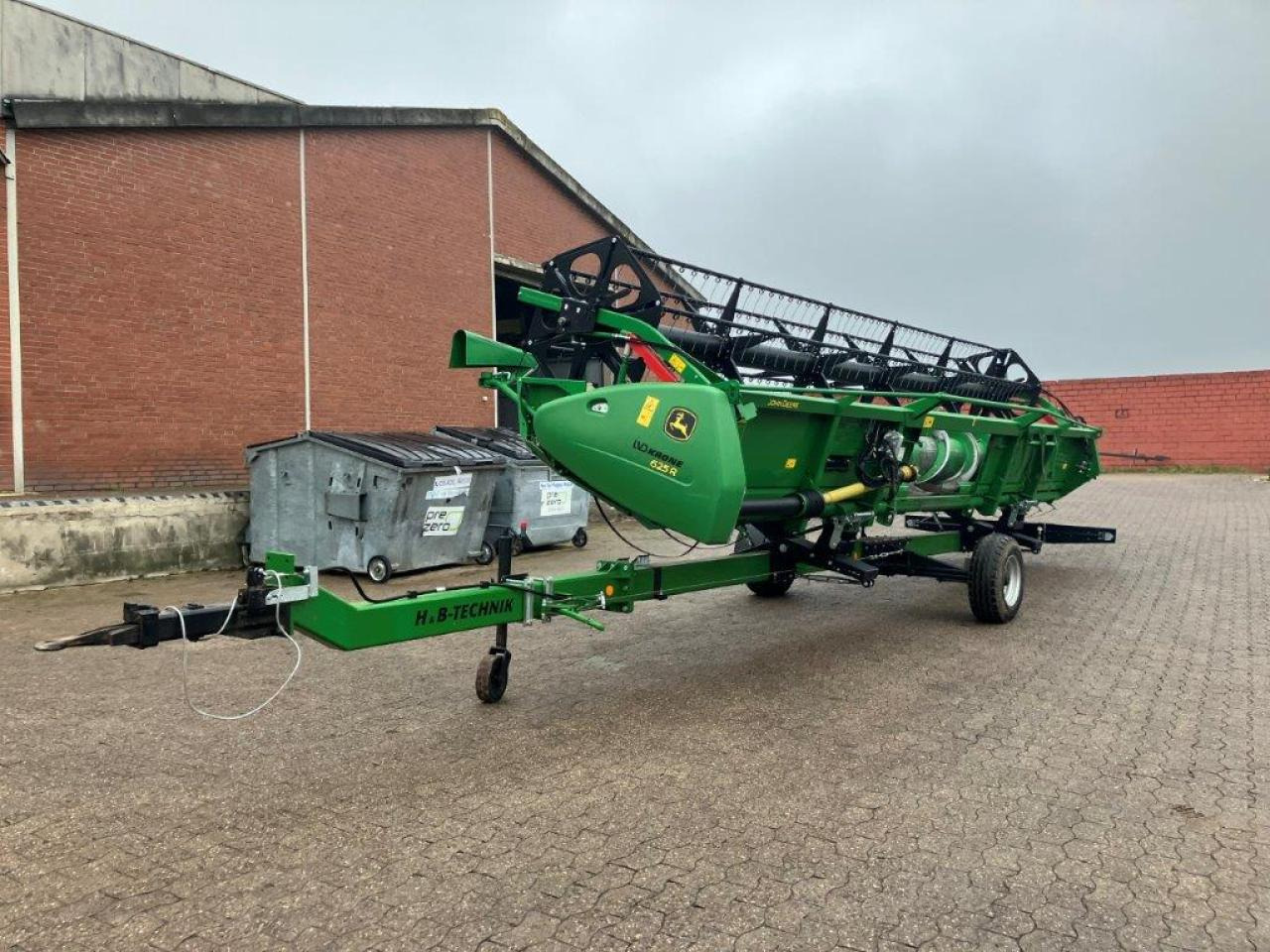 Combine harvester John Deere T560: picture 14