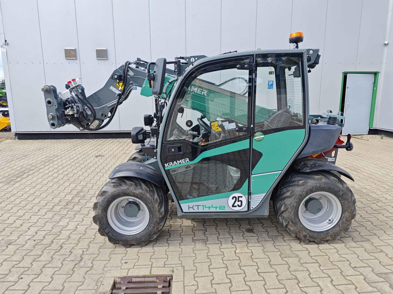 Kramer KT144e - Telescopic handler: picture 2 Kramer KT144e - Telescopic handler: picture 2