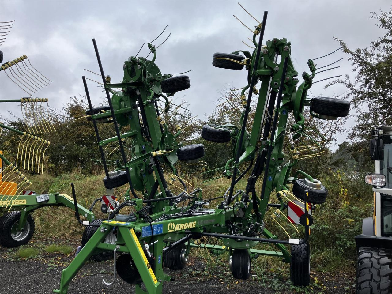 Krone Vendro T 1020 - Tedder/ Rake: picture 2 Krone Vendro T 1020 - Tedder/ Rake: picture 2
