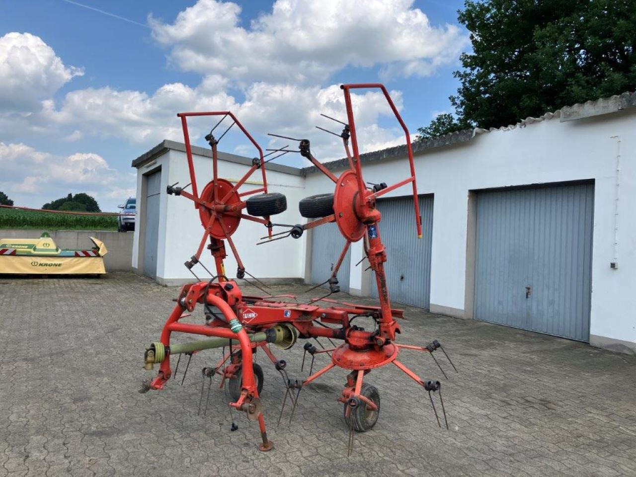 Kuhn GF 5001 MH - Tedder/ Rake: picture 4 Kuhn GF 5001 MH - Tedder/ Rake: picture 4