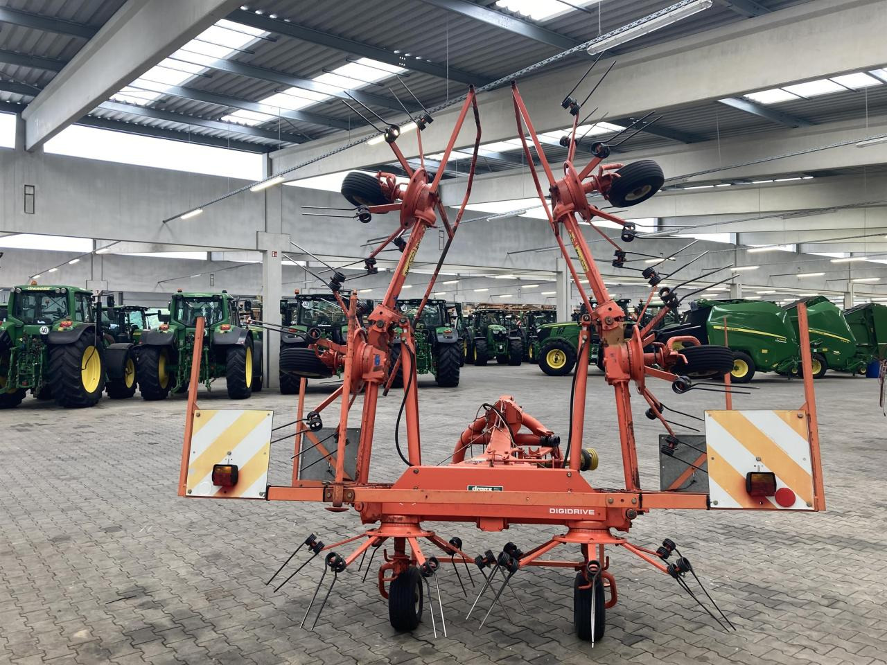 Kuhn GF 6301 MH - Tedder/ Rake: picture 5 Kuhn GF 6301 MH - Tedder/ Rake: picture 5