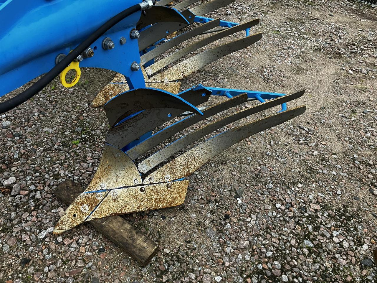 Lemken Juwel 8 M V U 5 L 100 - Plow: picture 4 Lemken Juwel 8 M V U 5 L 100 - Plow: picture 4