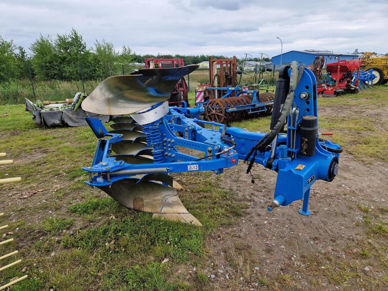 Lemken Juwel 8 M X 5+1 - Plow: picture 2 Lemken Juwel 8 M X 5+1 - Plow: picture 2