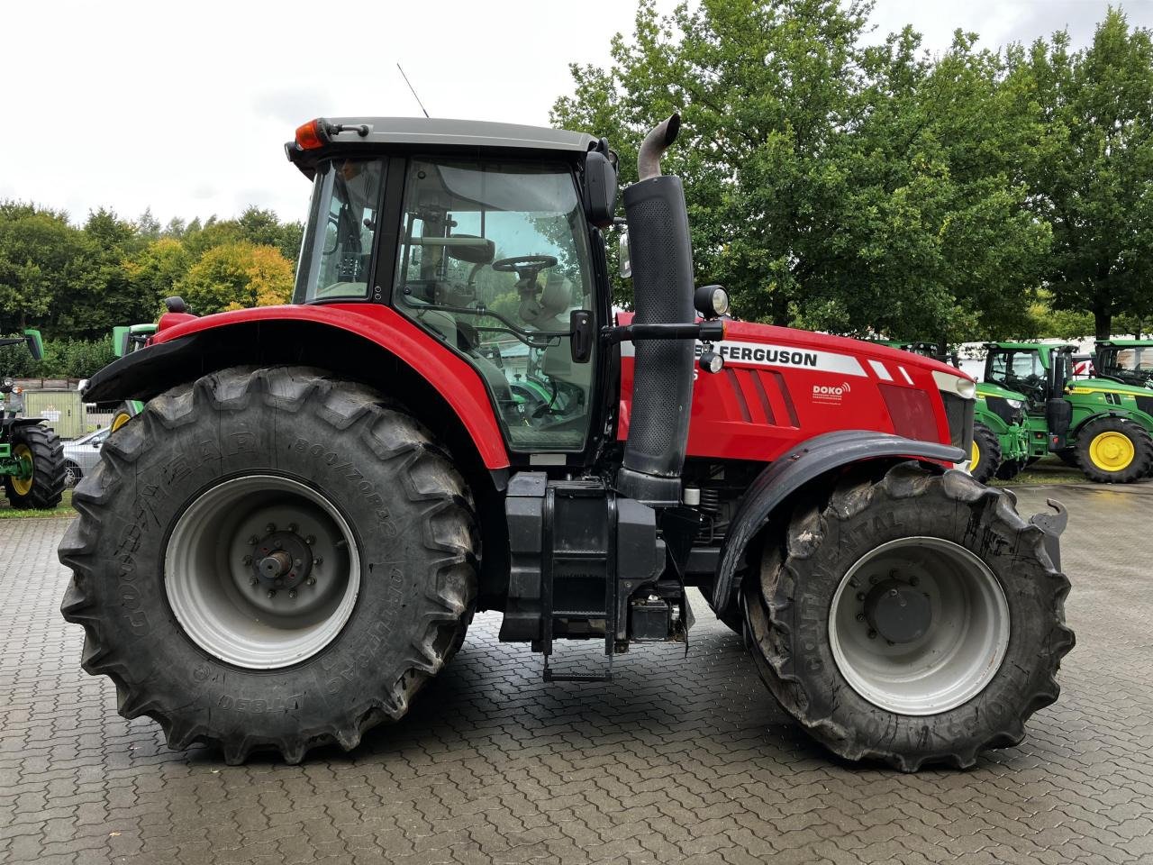 Massey Ferguson 7726 - Farm tractor: picture 2 Massey Ferguson 7726 - Farm tractor: picture 2