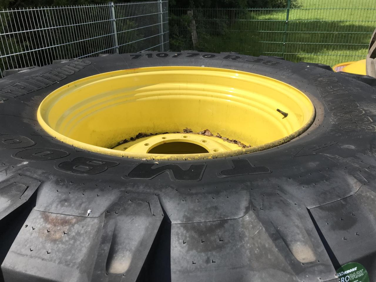 Trelleborg 710/70R38 - Tire for Agricultural machinery: picture 5 Trelleborg 710/70R38 - Tire for Agricultural machinery: picture 5