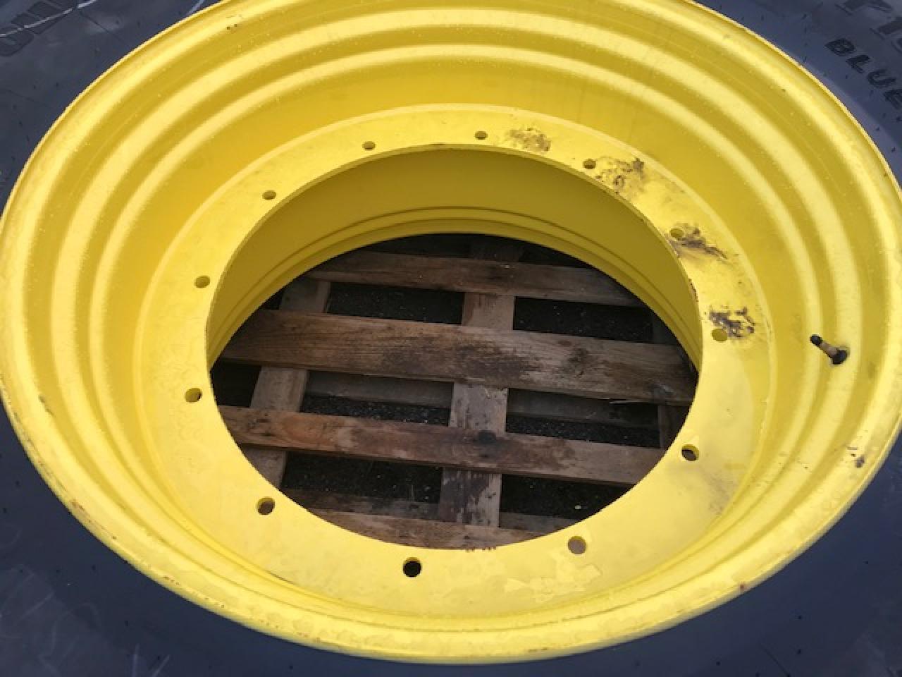 Trelleborg 710/75R42 IF - Tire for Agricultural machinery: picture 4 Trelleborg 710/75R42 IF - Tire for Agricultural machinery: picture 4