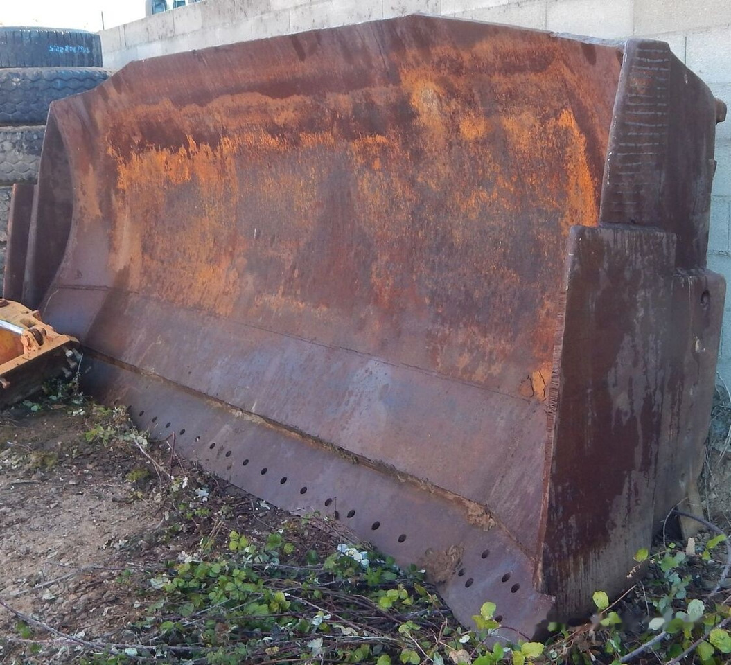 Caterpillar HOJA DELANTERA D9H - Blade for Construction machinery: picture 1 Caterpillar HOJA DELANTERA D9H - Blade for Construction machinery: picture 1