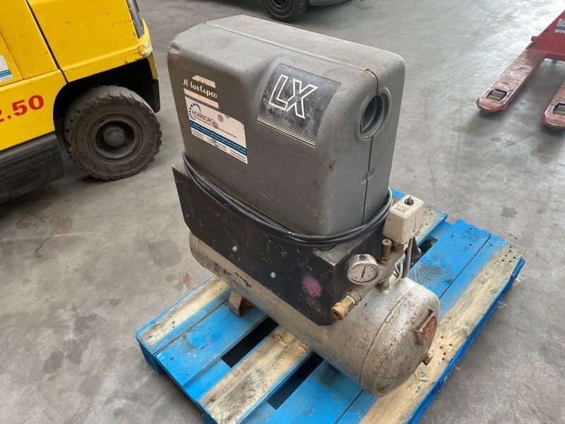 Air compressor Atlas-Copco LXS 111 1.1 kW 10 bar 125 L / min zuigercompressor met 50 liter ketel: picture 6 Air compressor Atlas-Copco LXS 111 1.1 kW 10 bar 125 L / min zuigercompressor met 50 liter ketel: picture 6